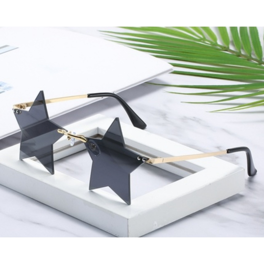 Star Shaped Sunglasses With Gold Tone Rim OSFA - Picture 4 of 4